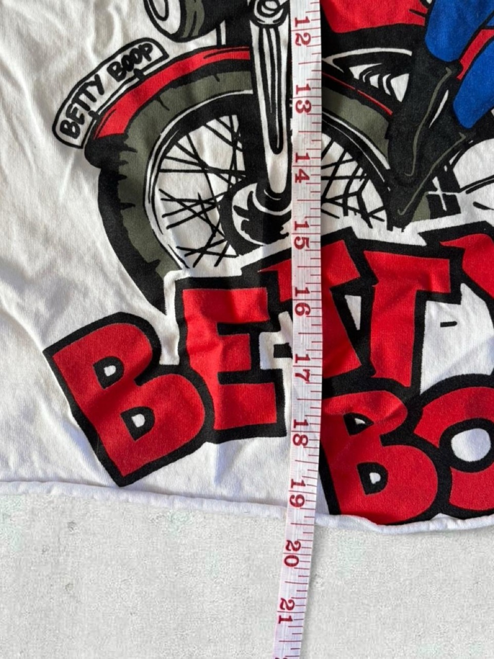 Y2K Style Betty Boop White Crop Top - Picture 5 of 6